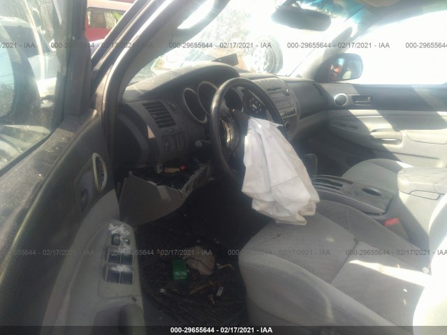 Photo 4 VIN: 3TMLU4EN1BM072760 - TOYOTA TACOMA 