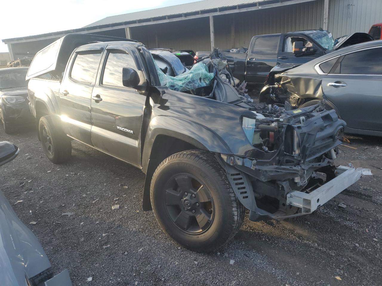 Photo 3 VIN: 3TMLU4EN1BM075528 - TOYOTA TACOMA 