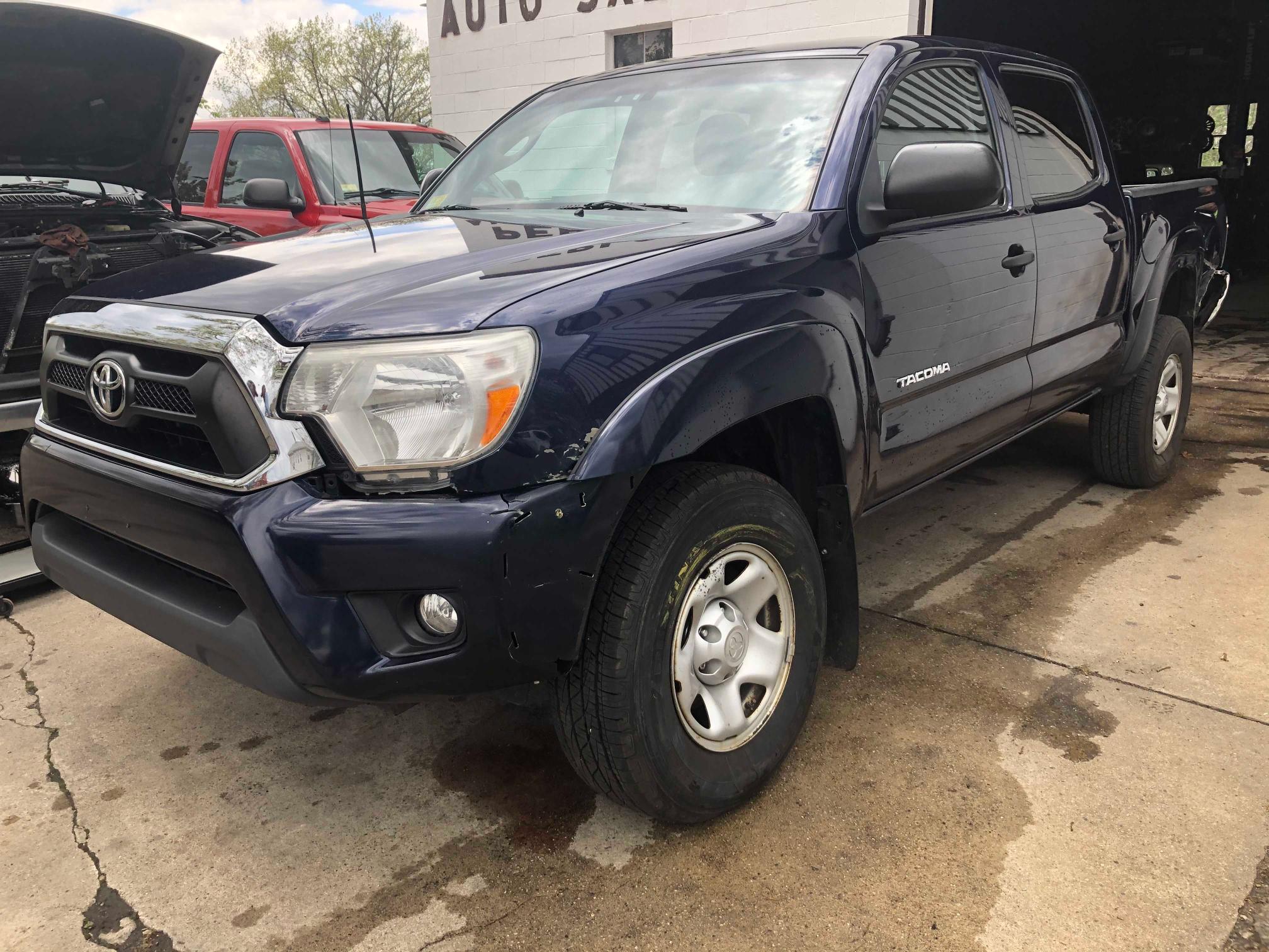 Photo 1 VIN: 3TMLU4EN1CM090824 - TOYOTA TACOMA DOU 