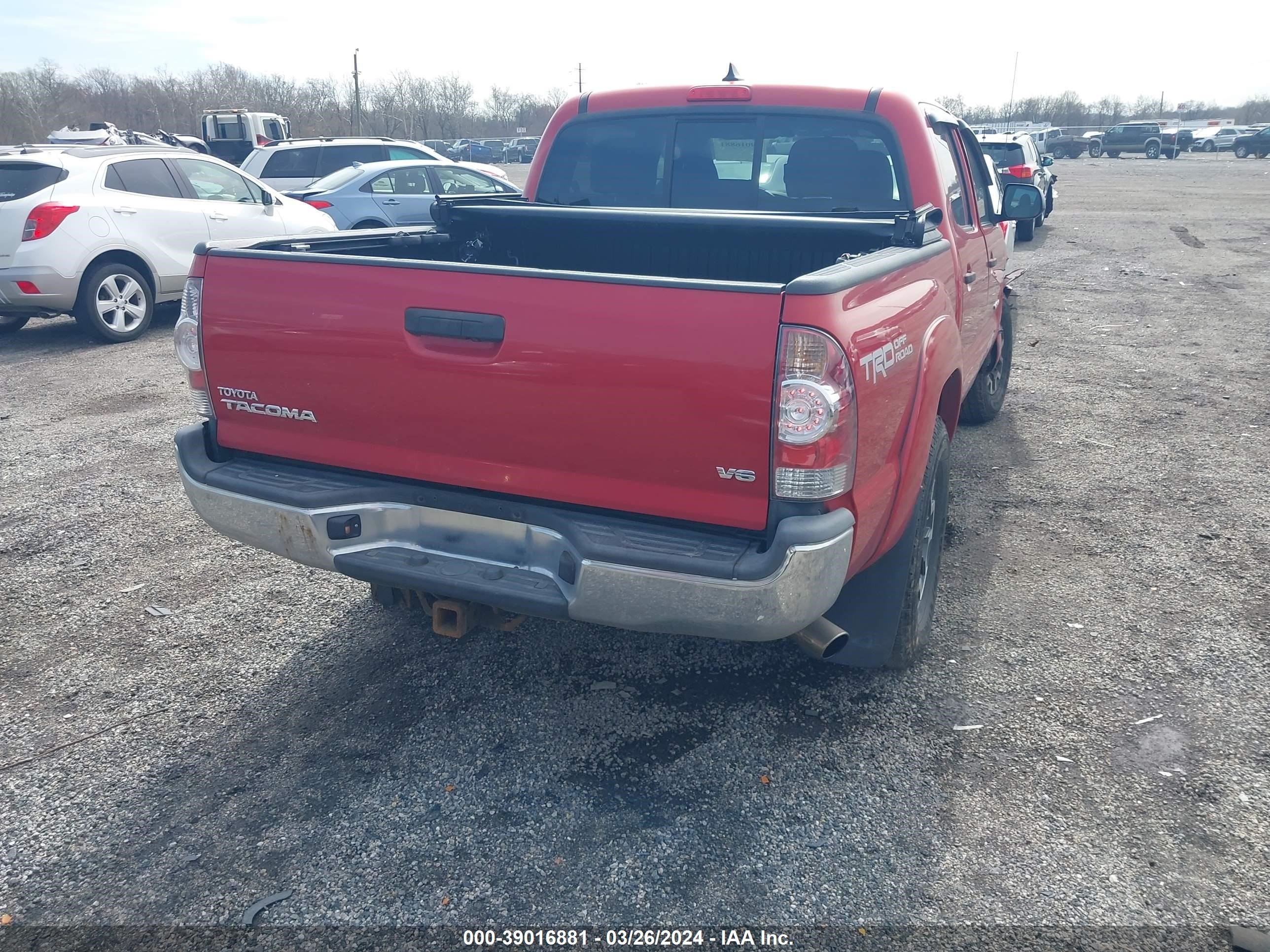 Photo 15 VIN: 3TMLU4EN1CM099300 - TOYOTA TACOMA 