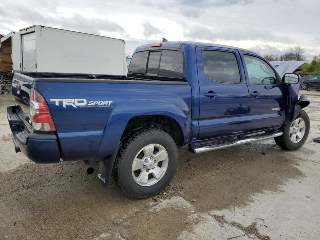 Photo 2 VIN: 3TMLU4EN1FM198302 - TOYOTA TACOMA 