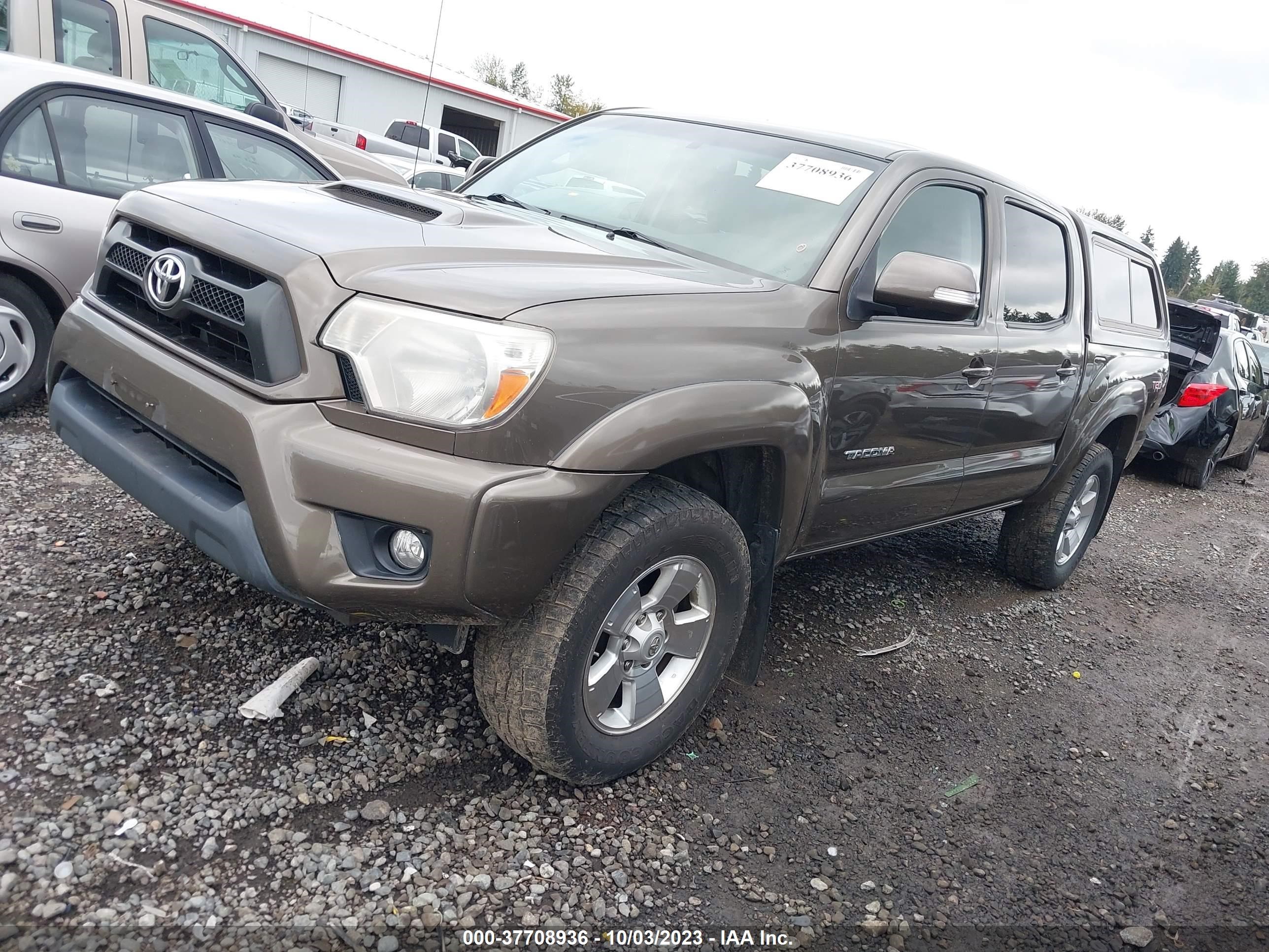 Photo 1 VIN: 3TMLU4EN2DM104165 - TOYOTA TACOMA 