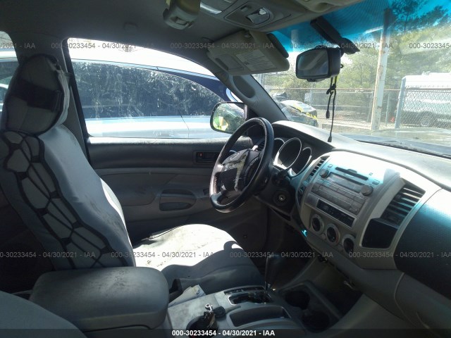 Photo 4 VIN: 3TMLU4EN3BM065387 - TOYOTA TACOMA 