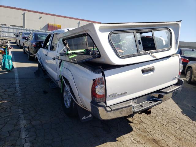 Photo 2 VIN: 3TMLU4EN3BM070671 - TOYOTA TACOMA DOU 