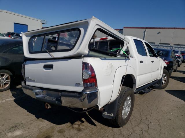 Photo 3 VIN: 3TMLU4EN3BM070671 - TOYOTA TACOMA DOU 