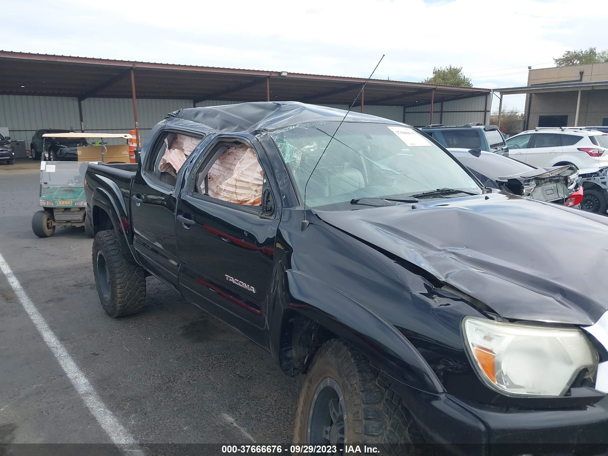 Photo 5 VIN: 3TMLU4EN3DM114218 - TOYOTA TACOMA 