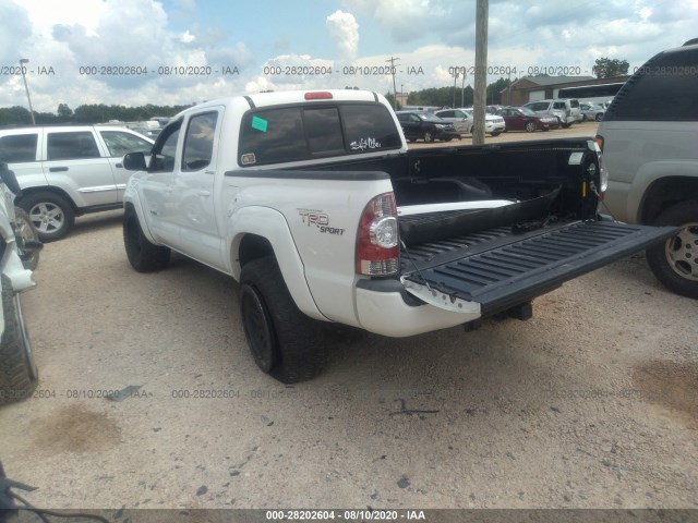 Photo 2 VIN: 3TMLU4EN3DM132718 - TOYOTA TACOMA 