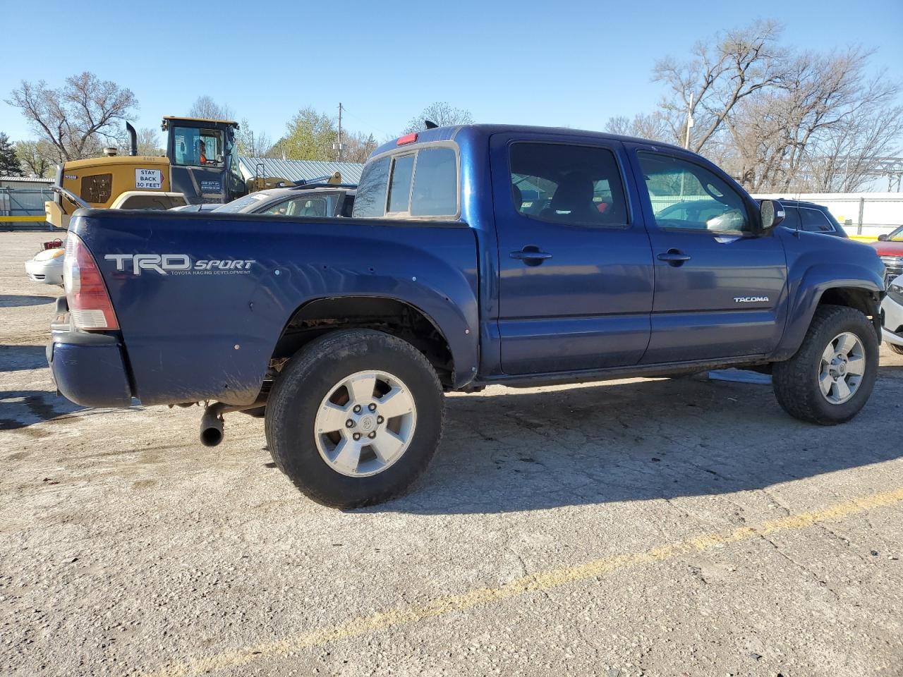 Photo 2 VIN: 3TMLU4EN3FM184871 - TOYOTA TACOMA 