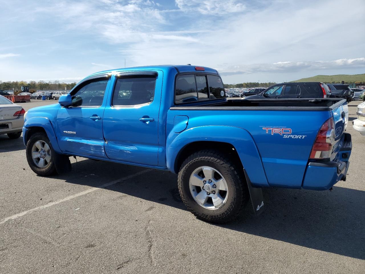 Photo 1 VIN: 3TMLU4EN4BM067049 - TOYOTA TACOMA 