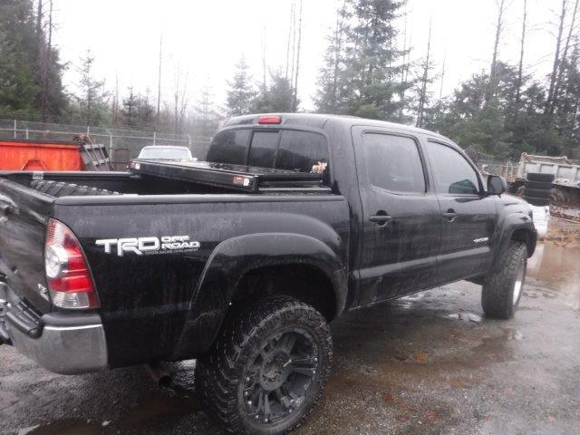 Photo 2 VIN: 3TMLU4EN4DM114230 - TOYOTA TACOMA 