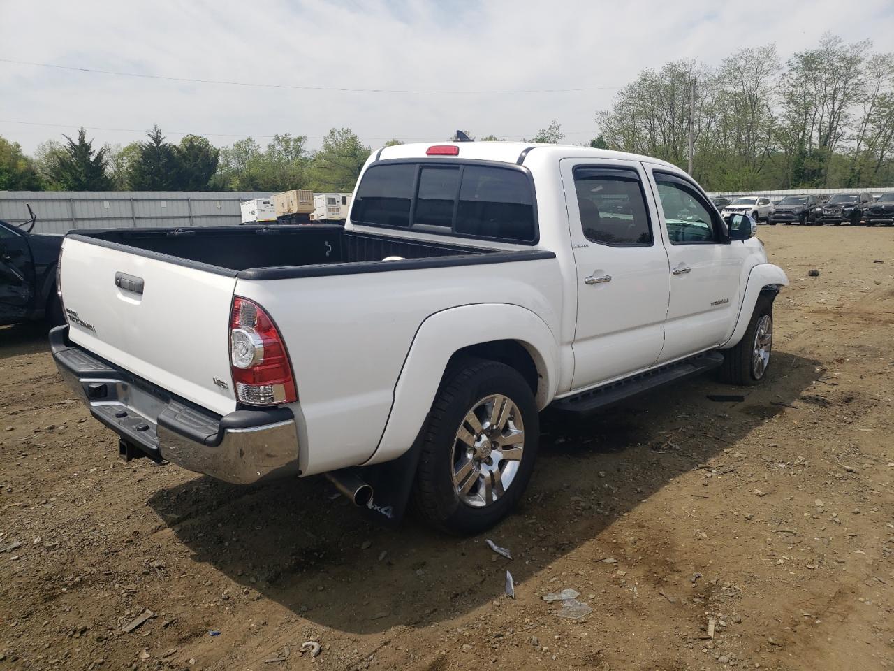 Photo 2 VIN: 3TMLU4EN4EM153210 - TOYOTA TACOMA 