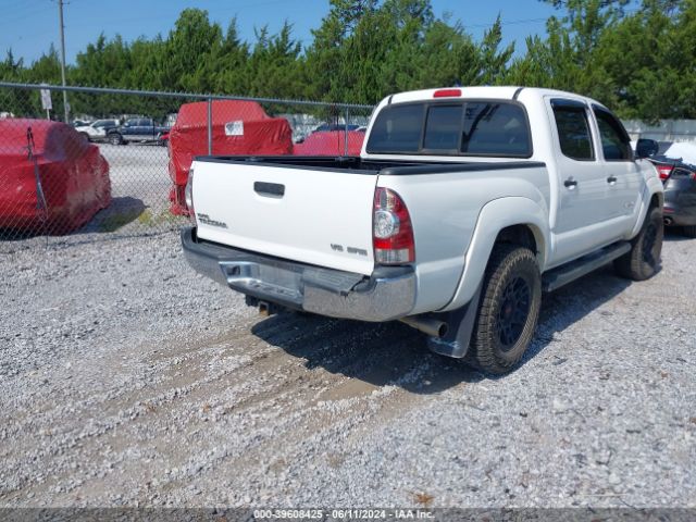 Photo 3 VIN: 3TMLU4EN4FM194552 - TOYOTA TACOMA 