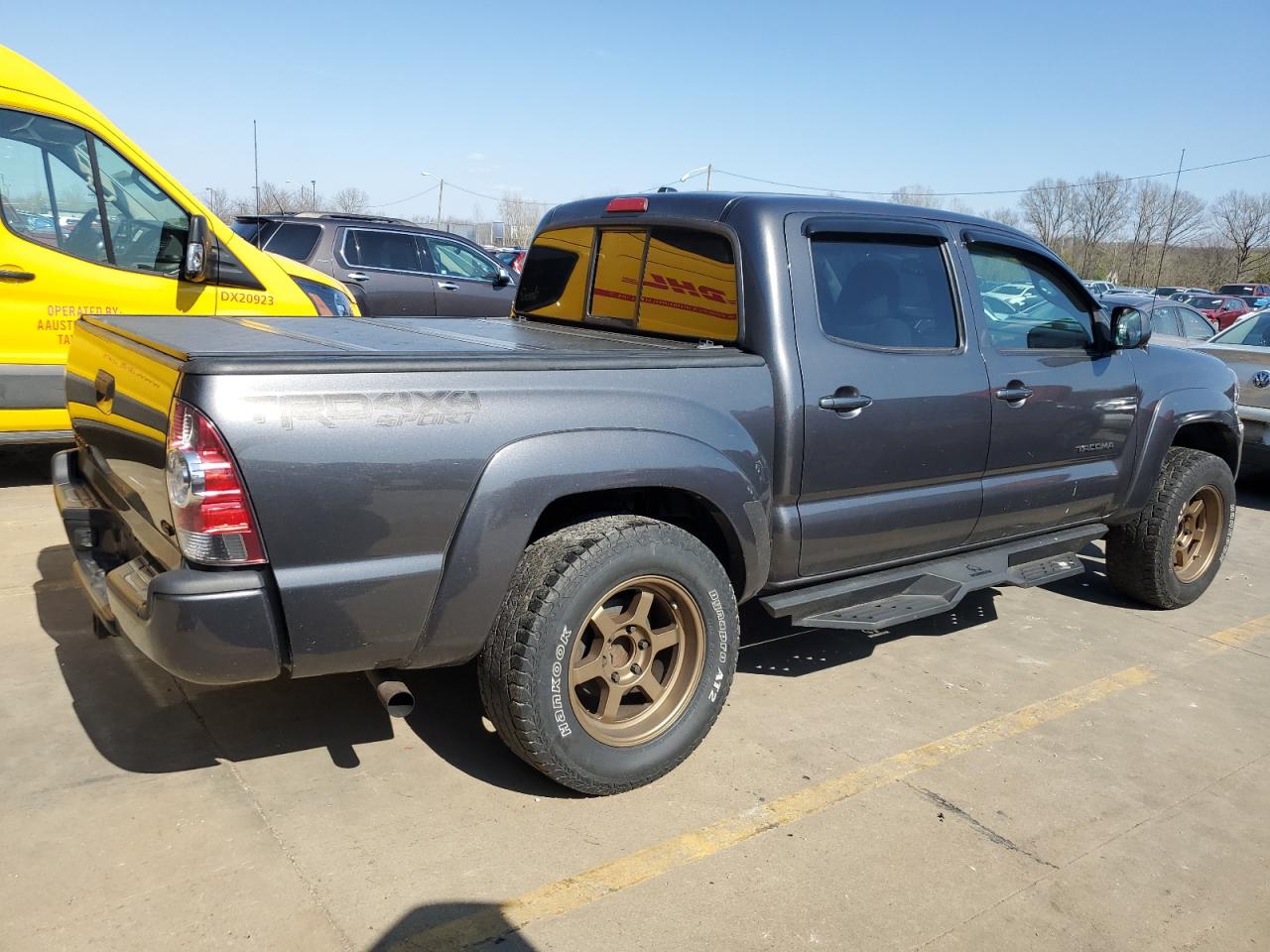 Photo 2 VIN: 3TMLU4EN5BM072373 - TOYOTA TACOMA 