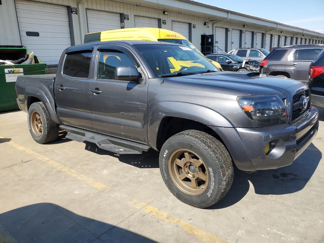 Photo 3 VIN: 3TMLU4EN5BM072373 - TOYOTA TACOMA 