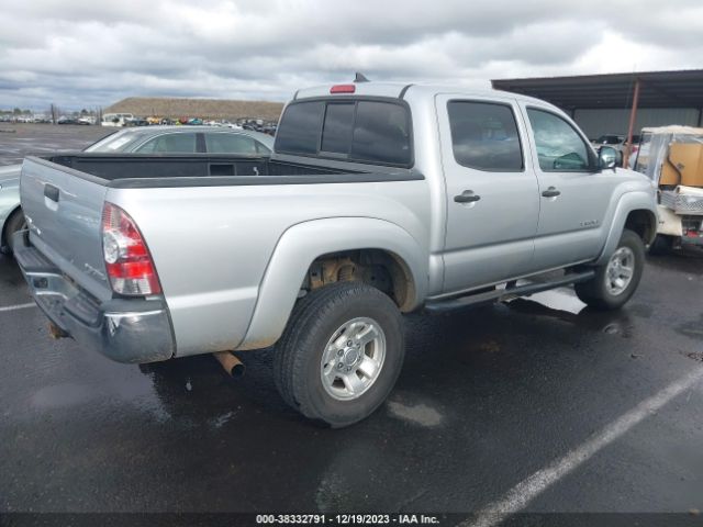 Photo 3 VIN: 3TMLU4EN6CM103356 - TOYOTA TACOMA 