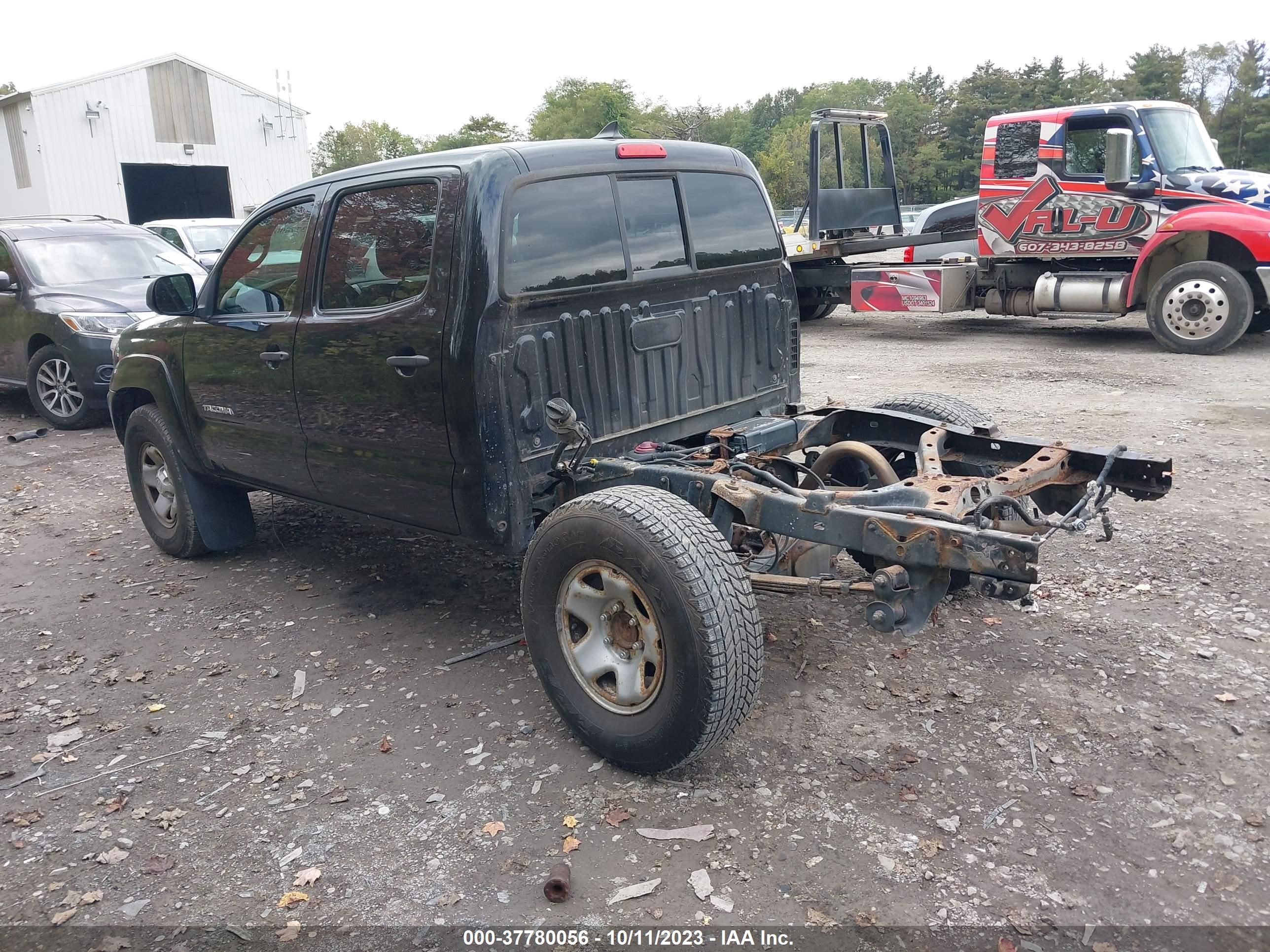 Photo 2 VIN: 3TMLU4EN6EM144251 - TOYOTA TACOMA 