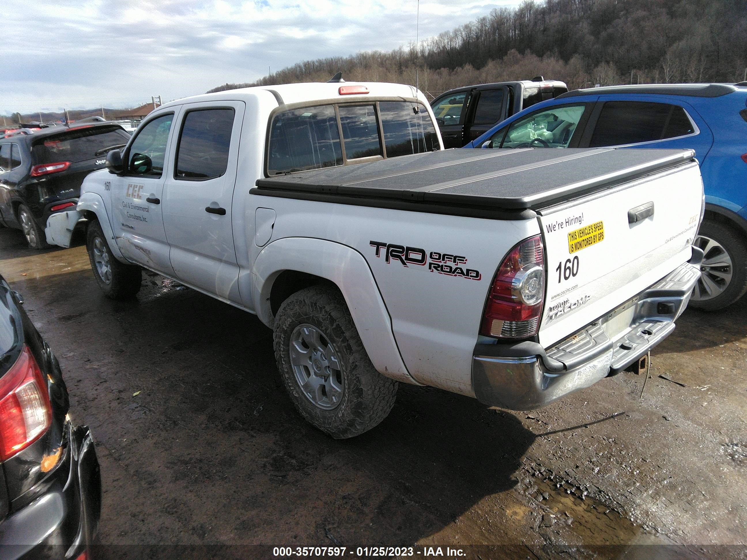 Photo 2 VIN: 3TMLU4EN6FM172133 - TOYOTA TACOMA 