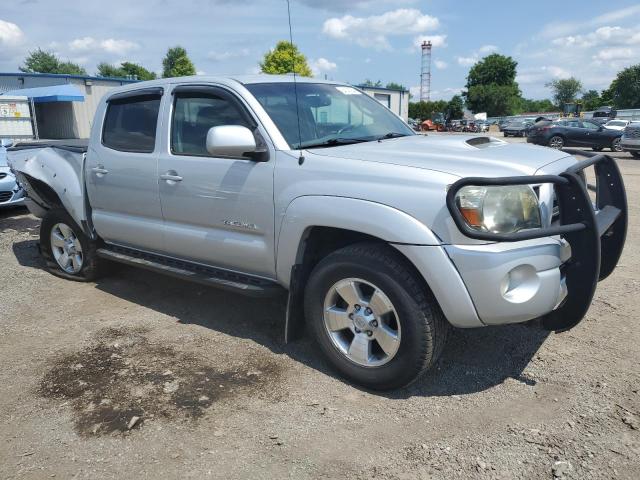 Photo 3 VIN: 3TMLU4EN7AM049126 - TOYOTA TACOMA 