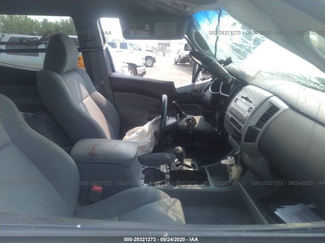 Photo 4 VIN: 3TMLU4EN8AM039740 - TOYOTA TACOMA 