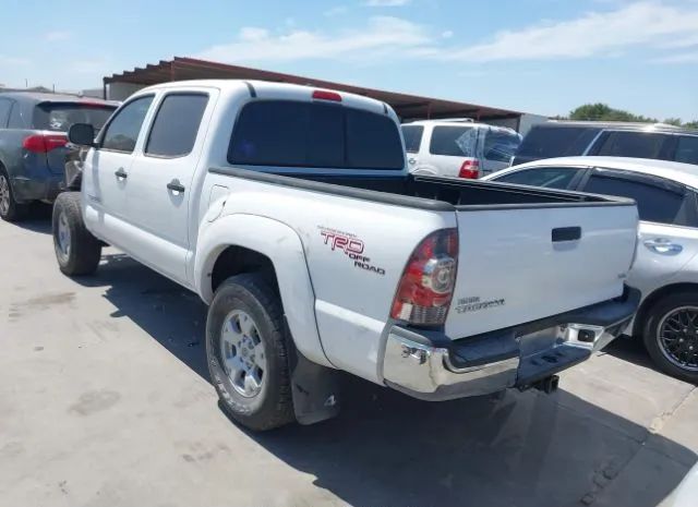 Photo 2 VIN: 3TMLU4EN8BM057382 - TOYOTA TACOMA 