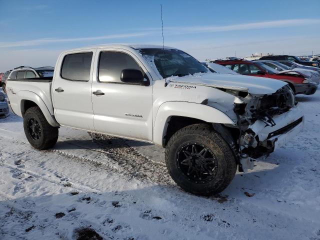 Photo 3 VIN: 3TMLU4EN8BM061917 - TOYOTA TACOMA DOU 