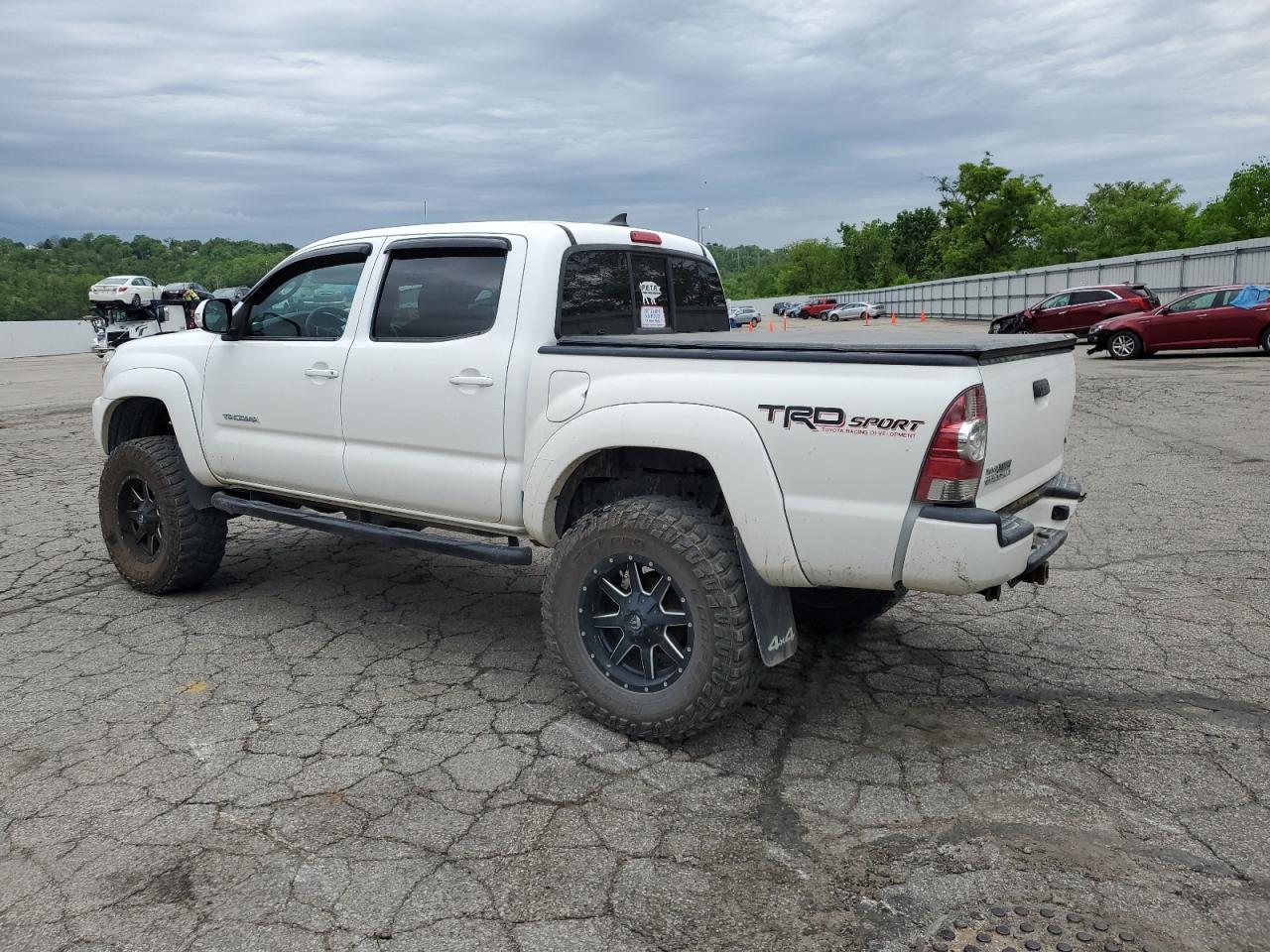 Photo 1 VIN: 3TMLU4EN8FM193033 - TOYOTA TACOMA 