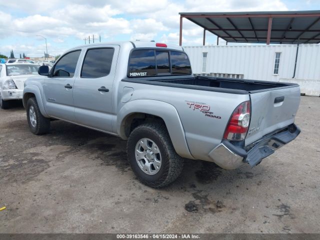 Photo 2 VIN: 3TMLU4EN9BM079682 - TOYOTA TACOMA 