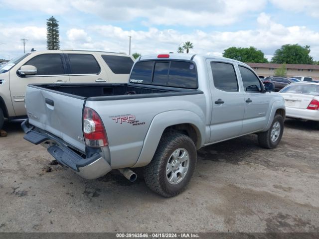 Photo 3 VIN: 3TMLU4EN9BM079682 - TOYOTA TACOMA 