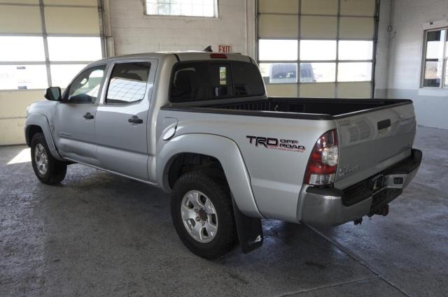 Photo 3 VIN: 3TMLU4EN9CM103433 - TOYOTA TACOMA DOU 