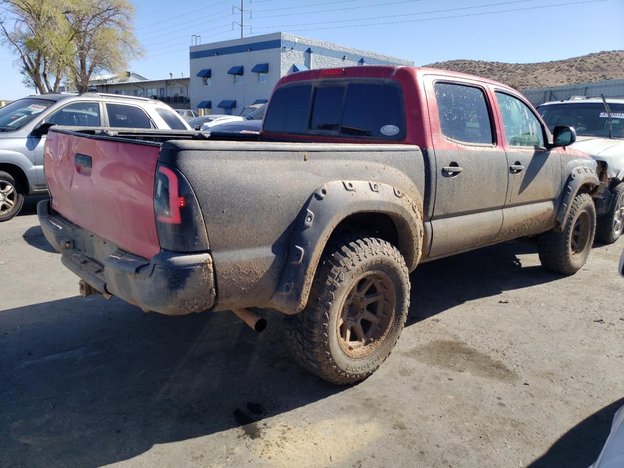 Photo 2 VIN: 3TMLU4EN9DM127863 - TOYOTA TACOMA 