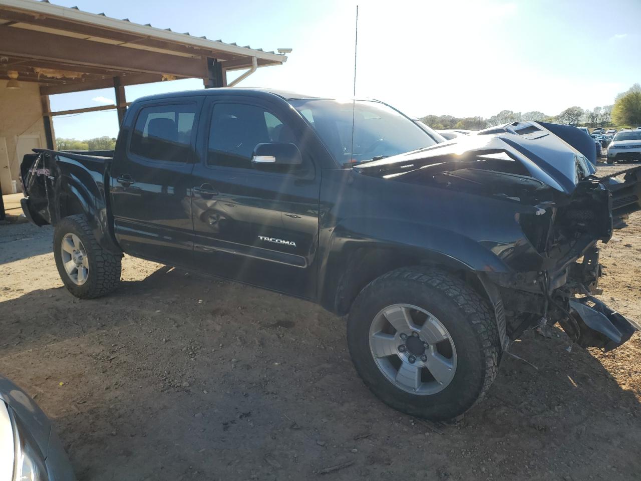 Photo 3 VIN: 3TMLU4ENXDM128133 - TOYOTA TACOMA 