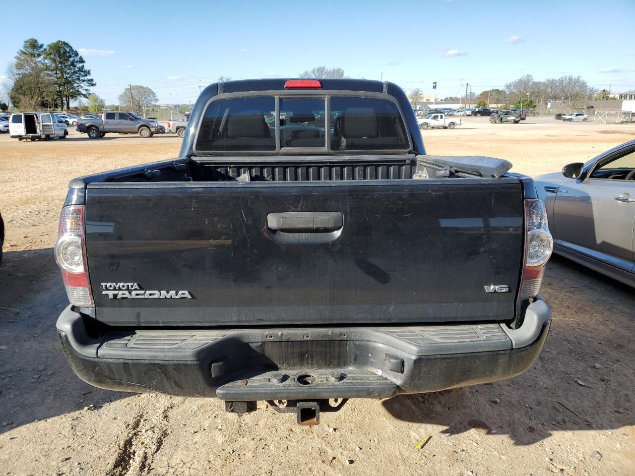 Photo 5 VIN: 3TMLU4ENXDM128133 - TOYOTA TACOMA 