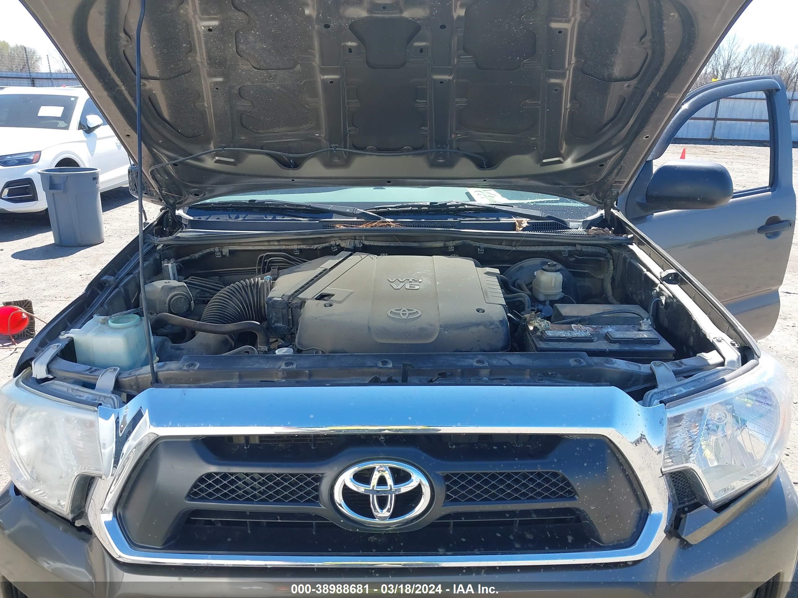 Photo 9 VIN: 3TMLU4ENXDM133199 - TOYOTA TACOMA 