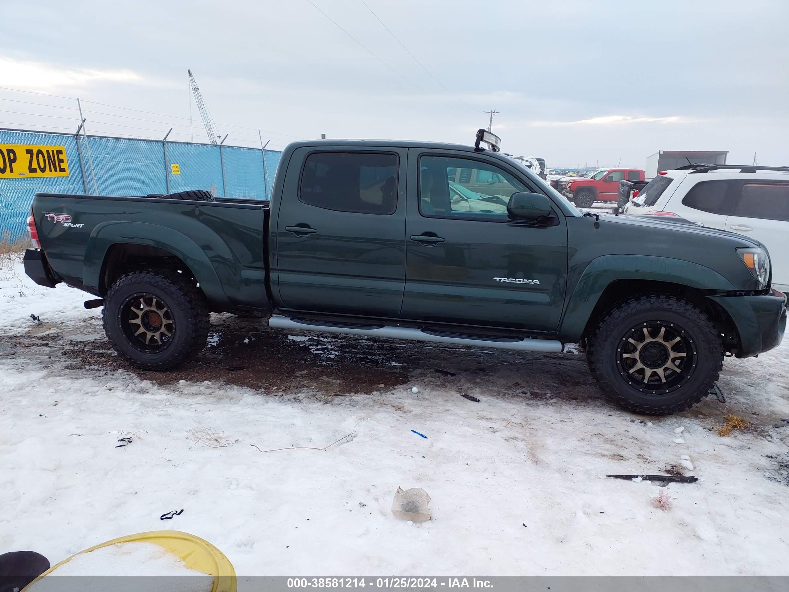 Photo 13 VIN: 3TMMU4FN1AM017825 - TOYOTA TACOMA 