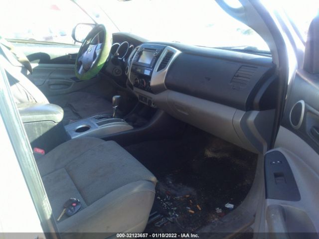 Photo 4 VIN: 3TMMU4FN3DM059742 - TOYOTA TACOMA 