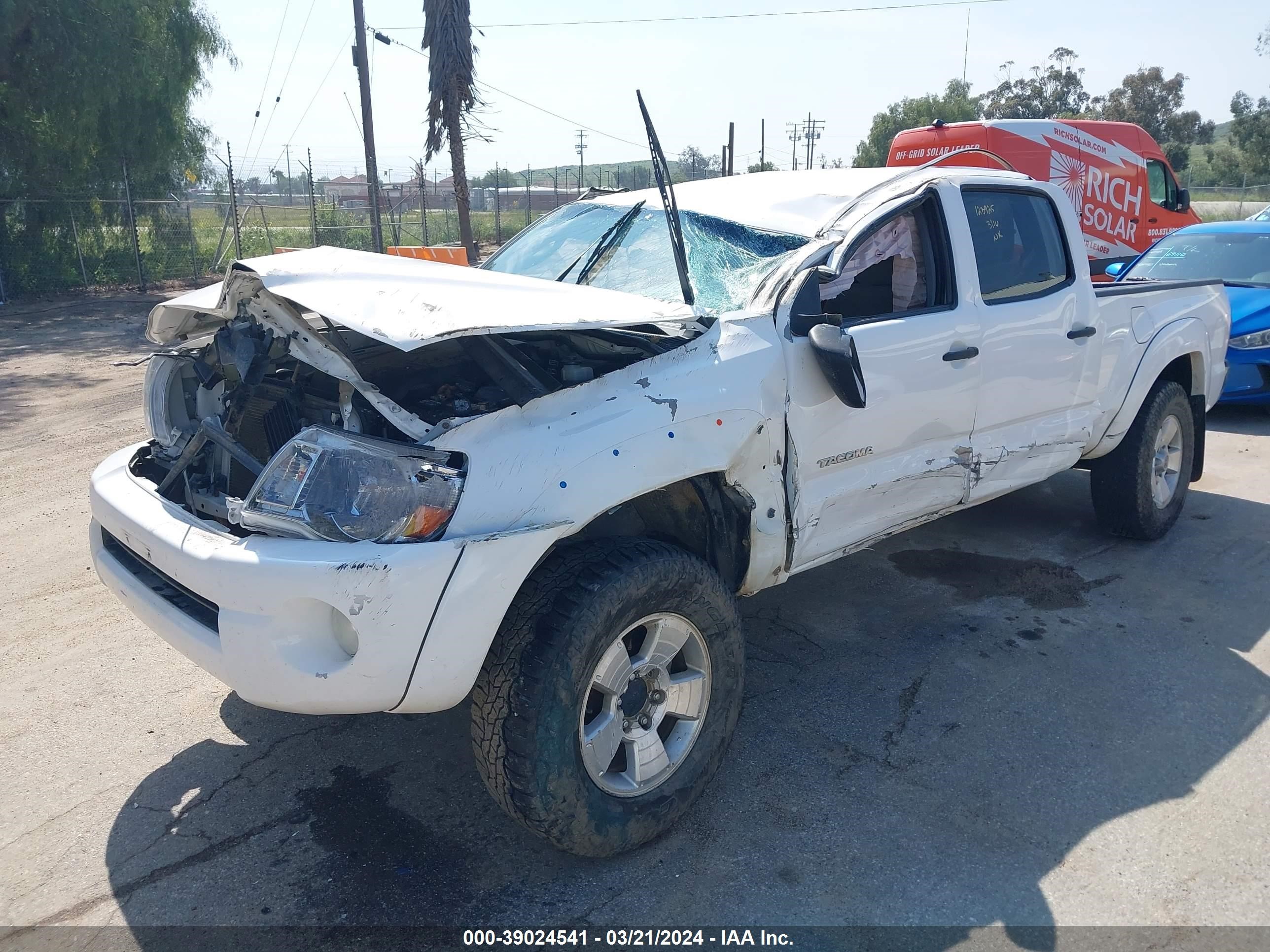 Photo 1 VIN: 3TMMU4FN4BM033020 - TOYOTA TACOMA 