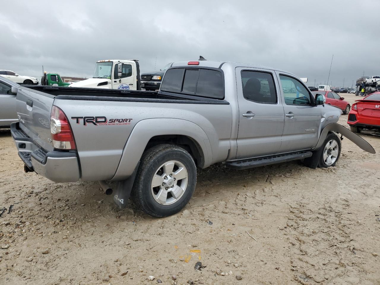 Photo 2 VIN: 3TMMU4FN4EM071724 - TOYOTA TACOMA 