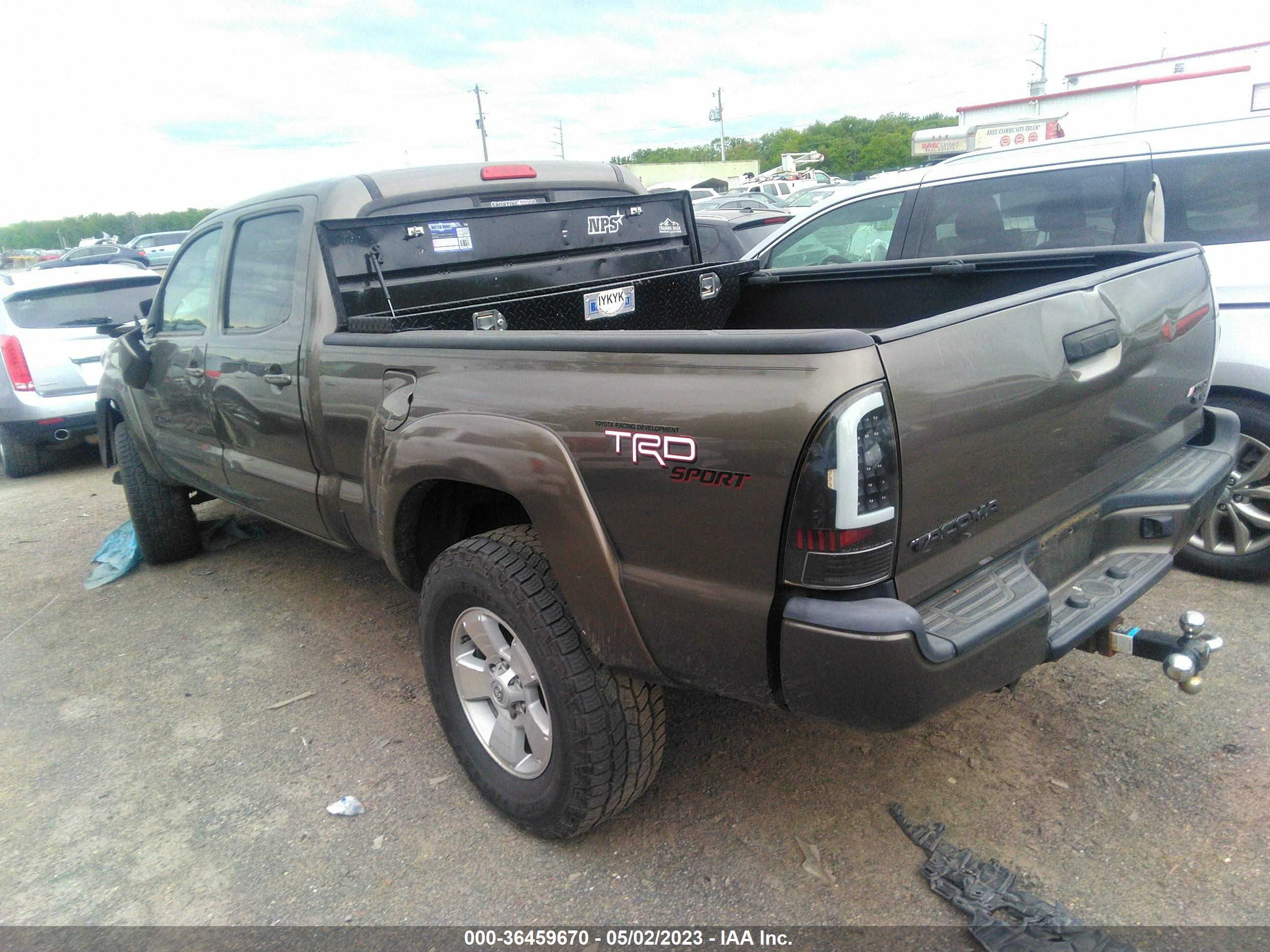 Photo 2 VIN: 3TMMU4FN6DM052946 - TOYOTA TACOMA 