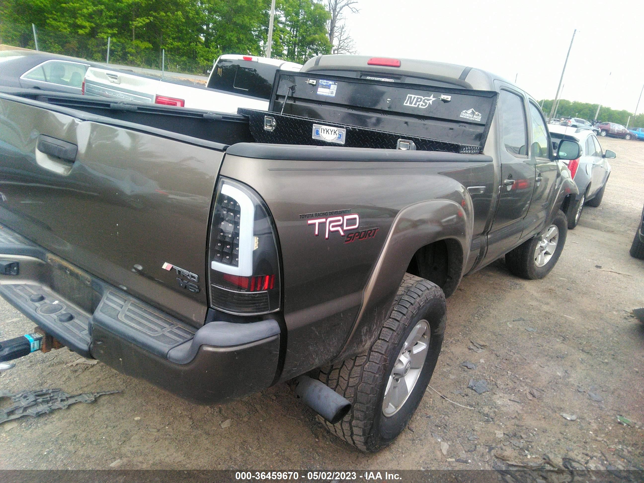 Photo 3 VIN: 3TMMU4FN6DM052946 - TOYOTA TACOMA 