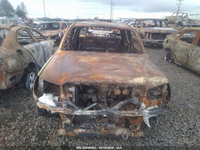 Photo 5 VIN: 3TMMU4FN6EM070557 - TOYOTA TACOMA 