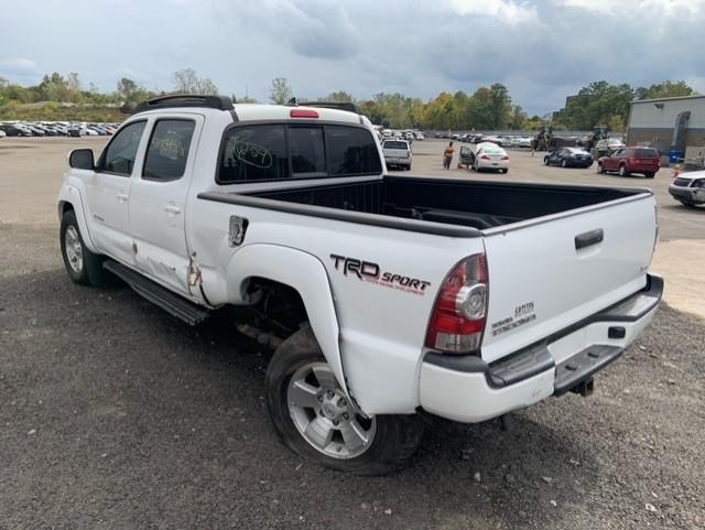 Photo 2 VIN: 3TMMU4FN7FM082251 - TOYOTA TACOMA DOU 