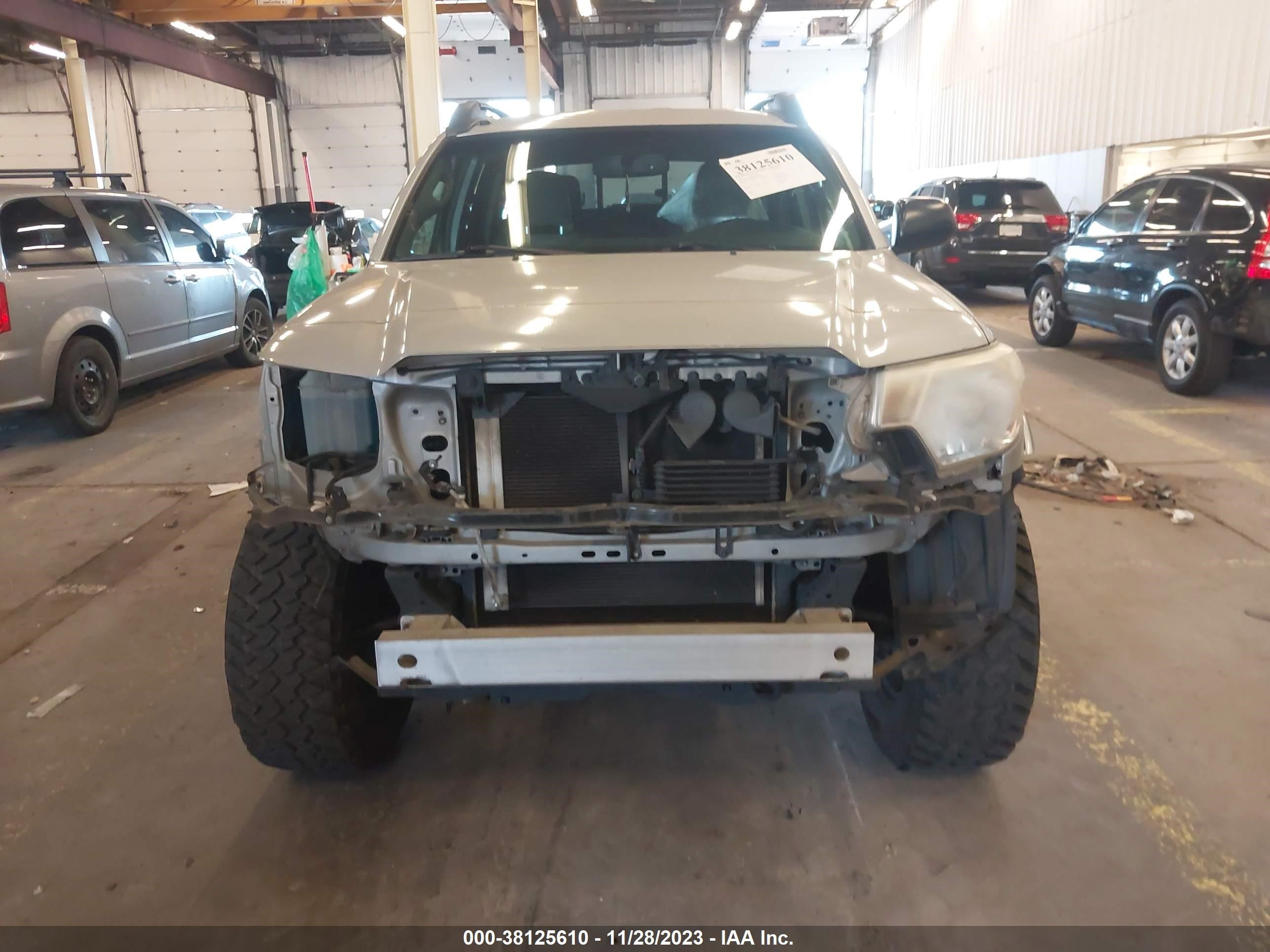 Photo 12 VIN: 3TMMU4FN9CM048033 - TOYOTA TACOMA 