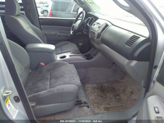 Photo 4 VIN: 3TMMU4FNXBM035175 - TOYOTA TACOMA 