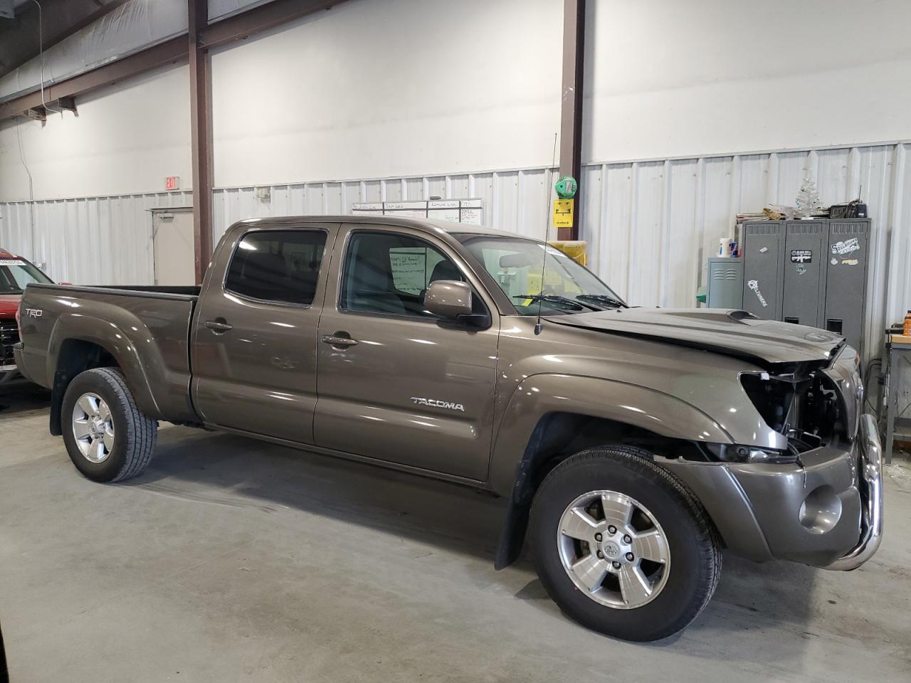 Photo 3 VIN: 3TMMU52N09M011053 - TOYOTA TACOMA 