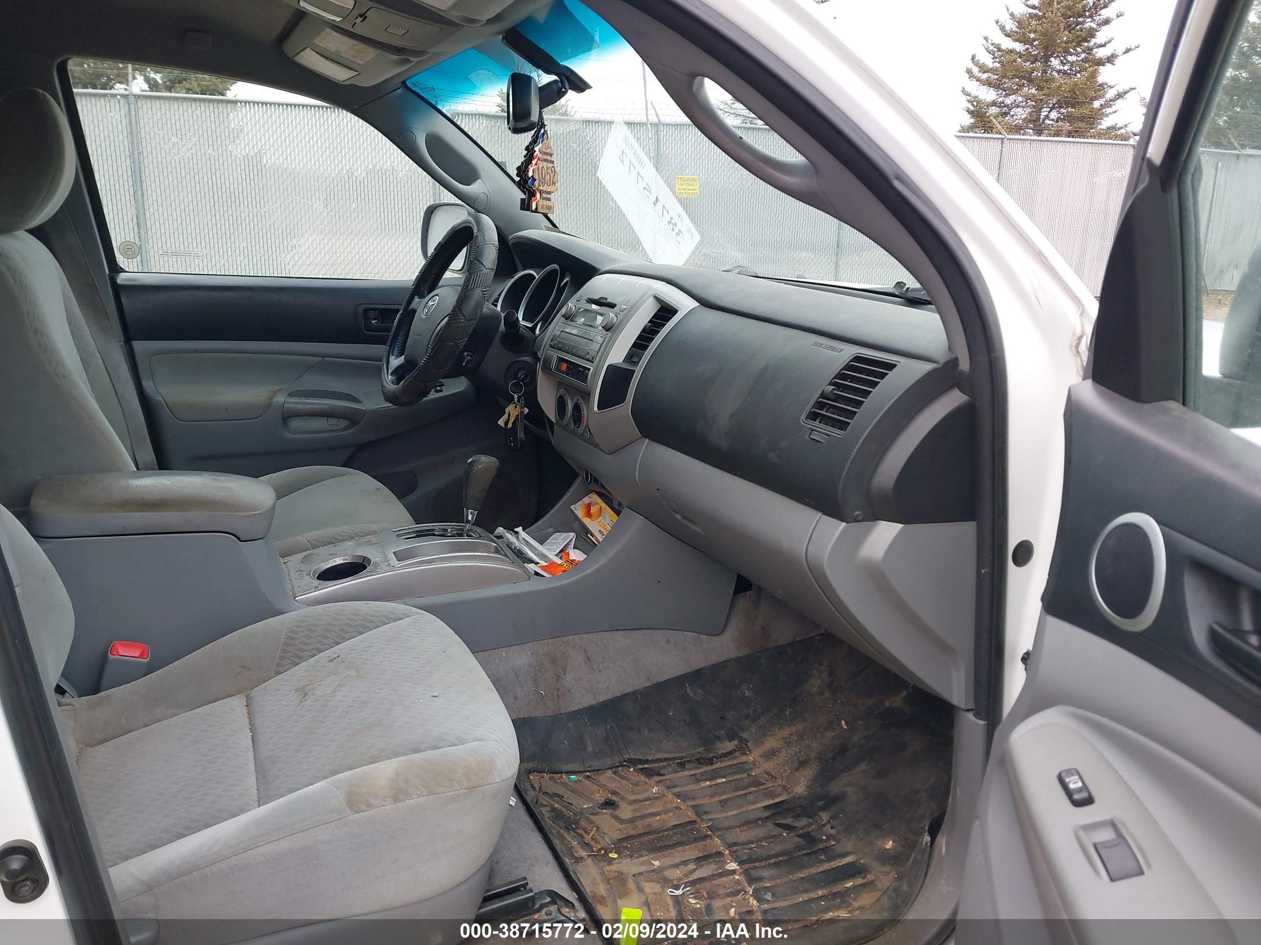 Photo 4 VIN: 3TMMU52N09M014003 - TOYOTA TACOMA 