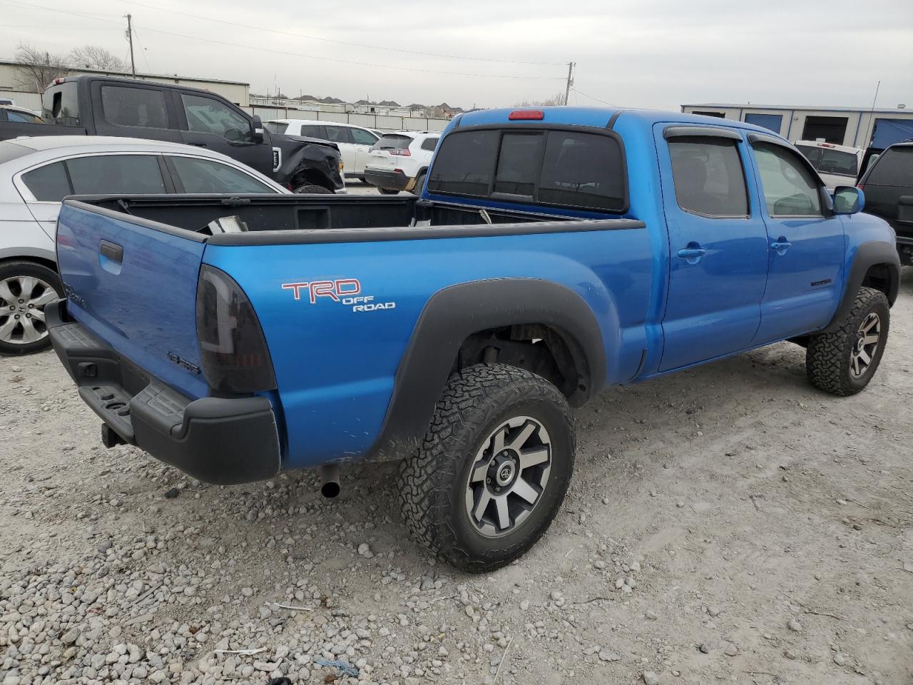 Photo 2 VIN: 3TMMU52N18M005633 - TOYOTA TACOMA 