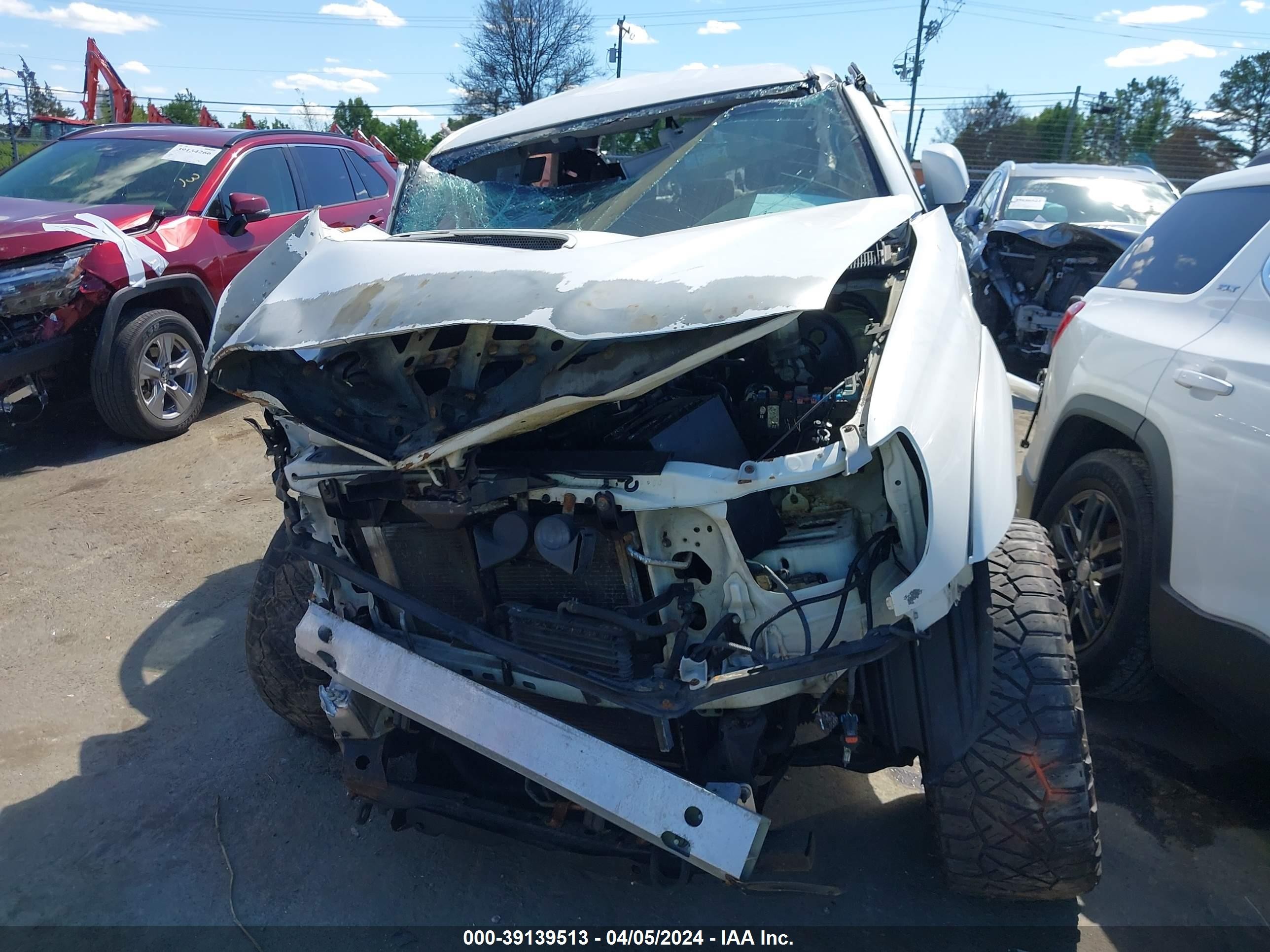 Photo 14 VIN: 3TMMU52N39M008860 - TOYOTA TACOMA 