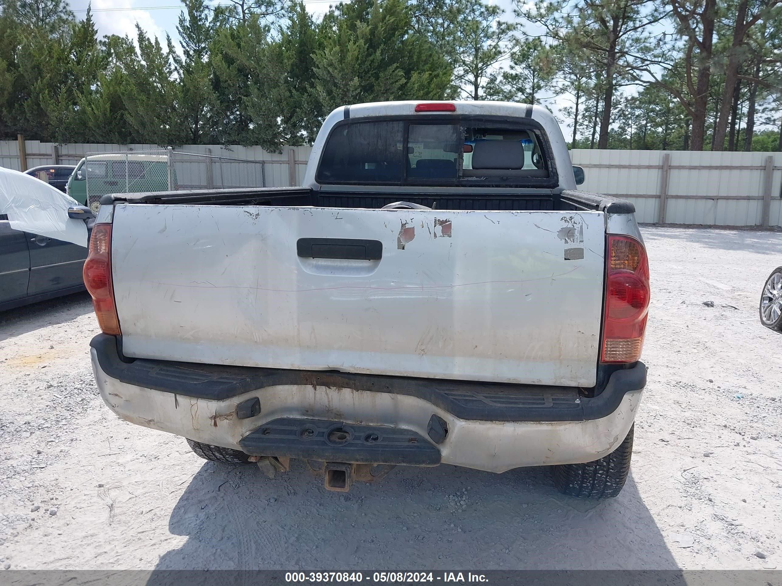 Photo 16 VIN: 3TMMU52N58M007143 - TOYOTA TACOMA 