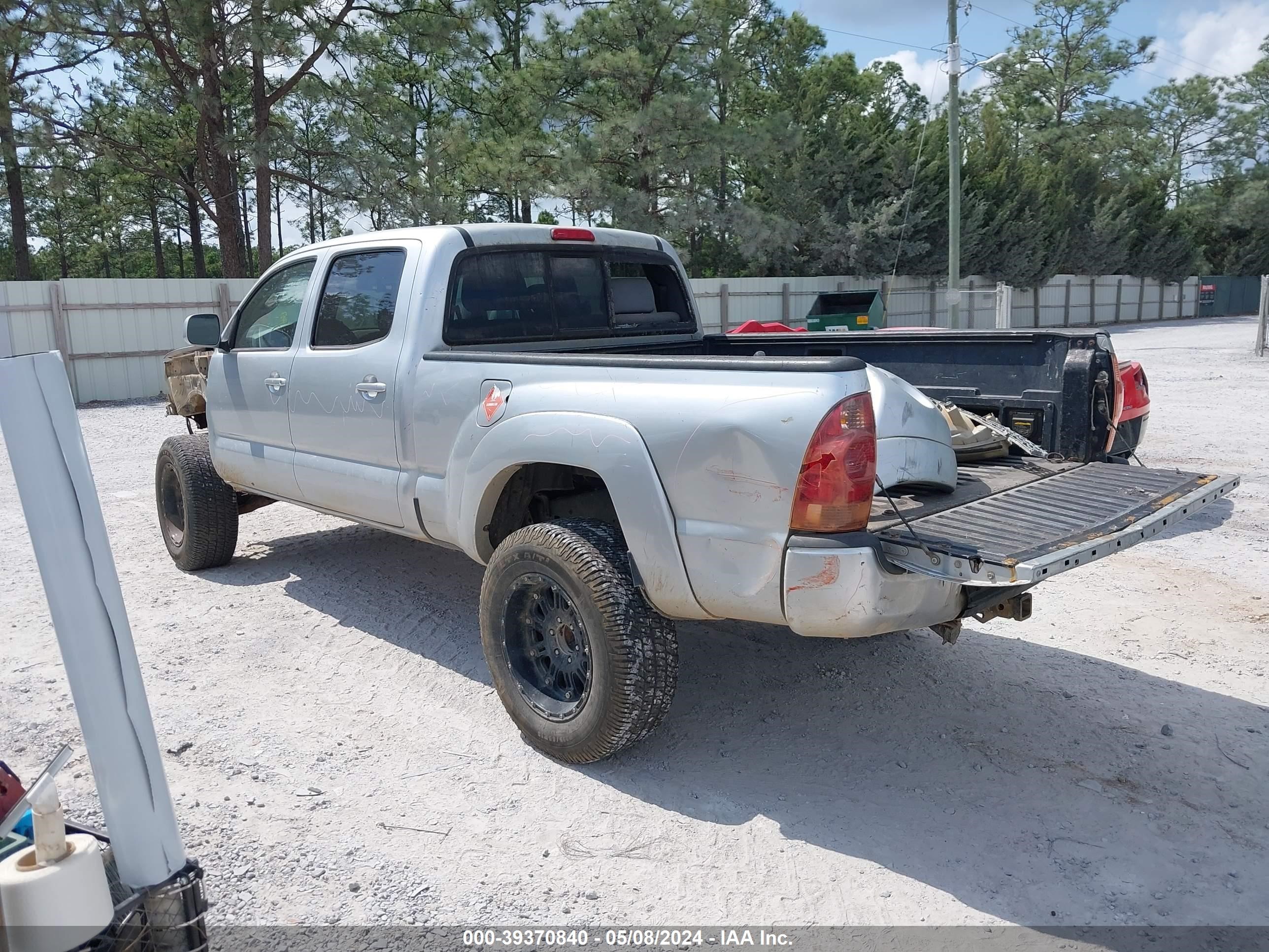 Photo 2 VIN: 3TMMU52N58M007143 - TOYOTA TACOMA 