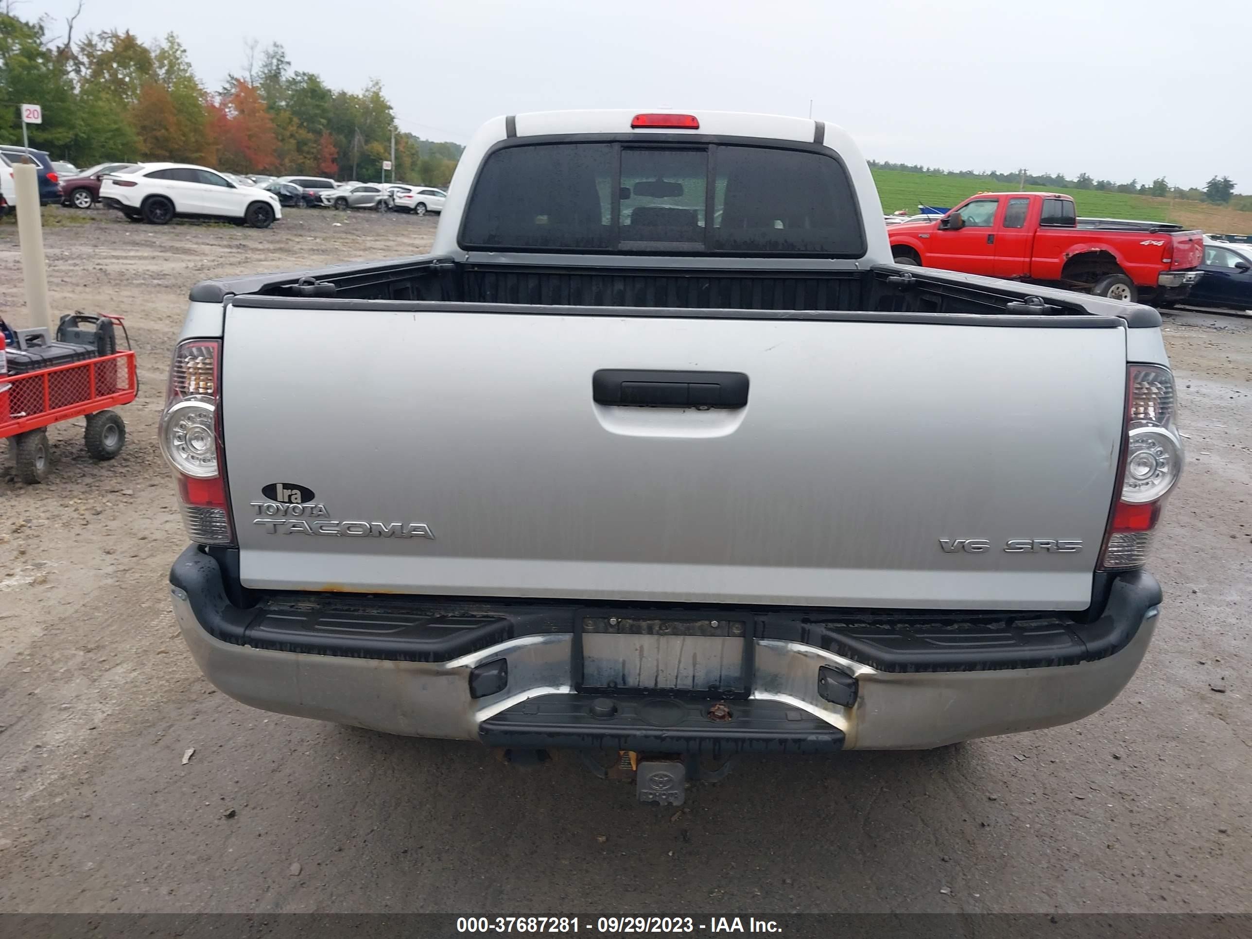 Photo 15 VIN: 3TMMU52N69M009291 - TOYOTA TACOMA 